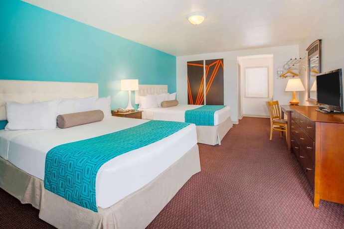Imagen de la habitación del Hotel Howard Johnson by Wyndham Traverse City. Foto 5