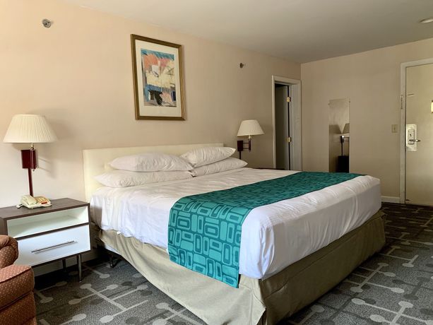 Imagen de la habitación del Hotel Howard Johnson by Wyndham Williamstown. Foto 15
