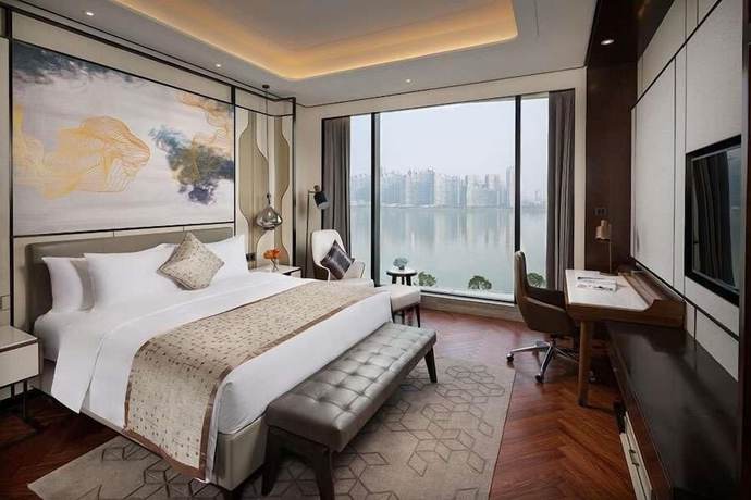 Imagen de la habitación del Hotel Howard Johnson by Wyndham Yacht Club Hotel Changsha. Foto 6