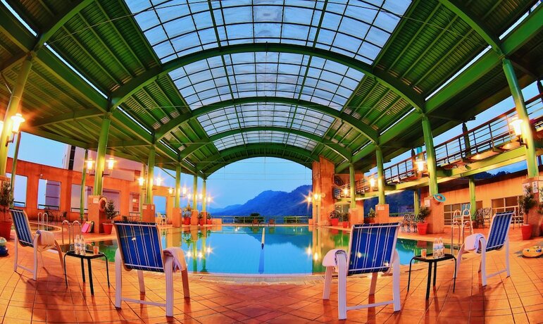 Imagen de la piscina del Hotel Howard Lake Resort Shihmen Dam. Foto 39