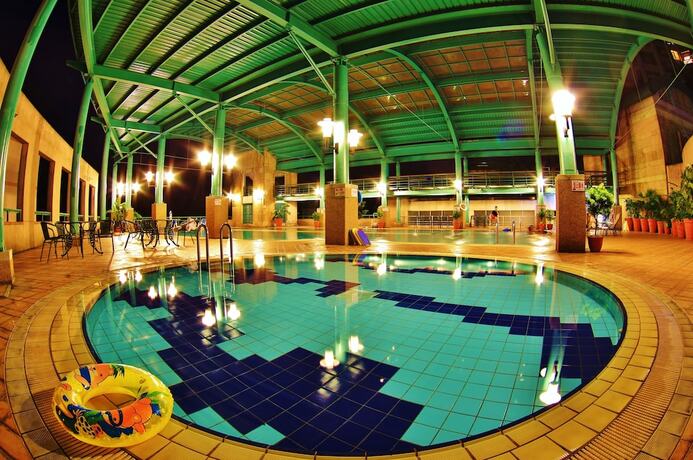 Imagen de la piscina del Hotel Howard Lake Resort Shihmen Dam. Foto 40
