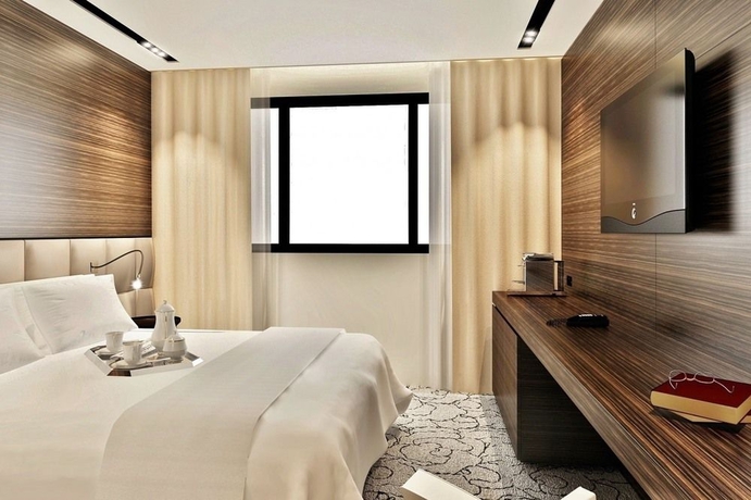 Imagen de la habitación del Hotel Howard Paris Orly Aeroport. Foto 13