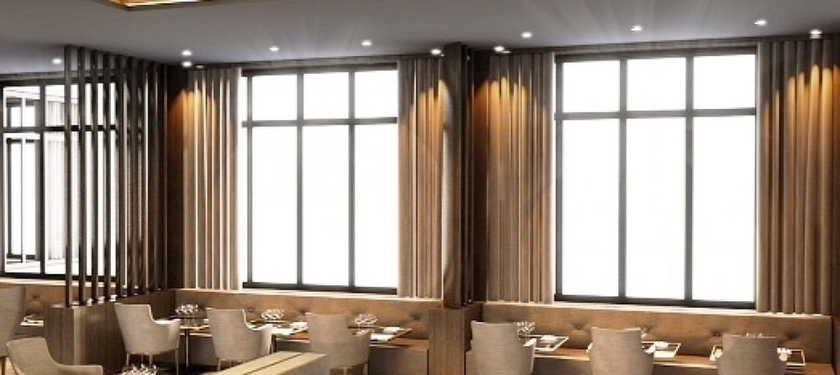 Imagen del bar/restaurante del Hotel Howard Paris Orly Aeroport. Foto 7