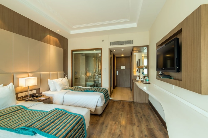 Imagen de la habitación del Hotel Howard Plaza - The Fern Agra. Foto 17