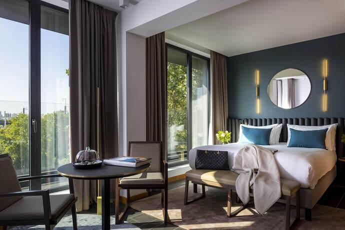 Imagen de la habitación del Hotel Howard Sur Seine. Foto 16