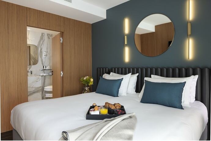 Imagen de la habitación del Hotel Howard Sur Seine. Foto 20