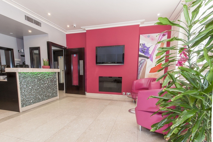 Imagen de los interiores del Hotel Howard Winchester. Foto 17