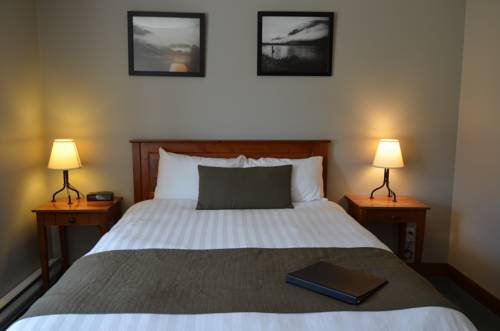 Imagen de la habitación del Hotel Howe Sound Inn and Brewing Company. Foto 3