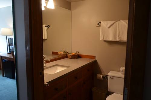 Imagen de la habitación del Hotel Howe Sound Inn and Brewing Company. Foto 7