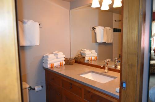 Imagen de la habitación del Hotel Howe Sound Inn and Brewing Company. Foto 8