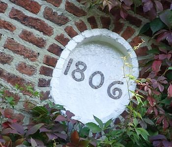 Imagen de los exteriores del Hotel Howfield Manor. Foto 9