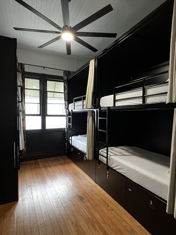 Imagen de la habitación del Hotel Howzit Hostels Hawaii. Foto 7