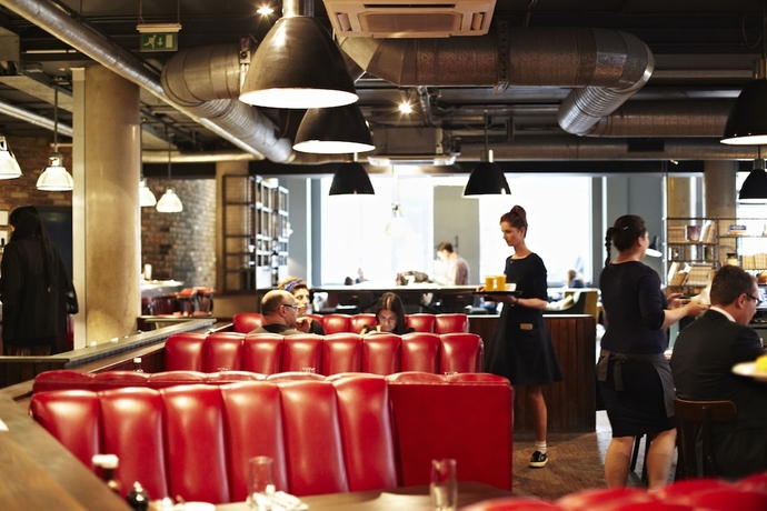 Imagen del bar/restaurante del Hotel Hoxton. Foto 3