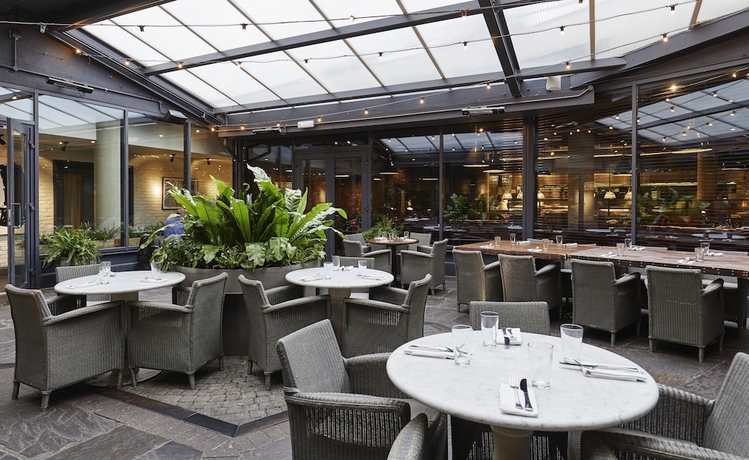 Imagen del bar/restaurante del Hotel Hoxton. Foto 4