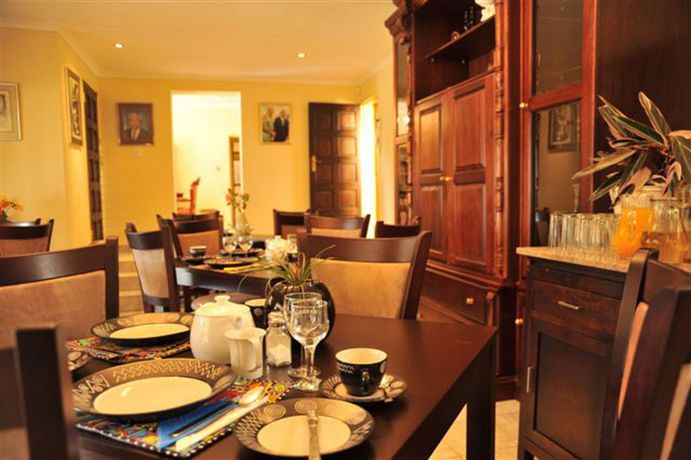 Imagen de los interiores del Hotel Hoyohoyo Chartwell Lodge. Foto 14