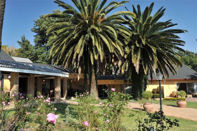 Imagen de los interiores del Hotel Hoyohoyo Chartwell Lodge. Foto 16