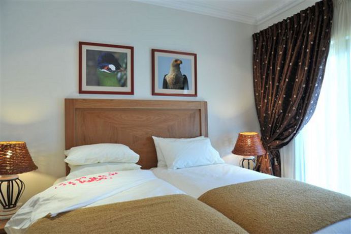 Imagen de los exteriores del Hotel Hoyohoyo Chartwell Lodge. Foto 12