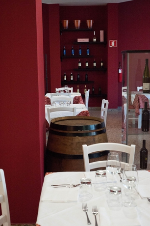 Imagen del bar/restaurante del Hotel Hp Fly Bologna. Foto 3