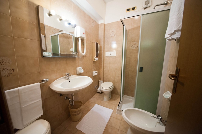 Imagen de la habitación del Hotel Hp Fly Bologna. Foto 9