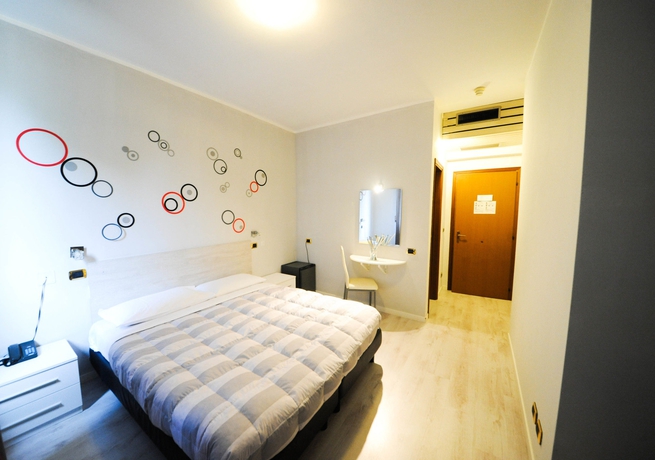 Imagen de la habitación del Hotel Hp Fly Bologna. Foto 10