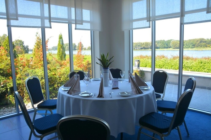 Imagen del bar/restaurante del Hotel Hp Park. Foto 3