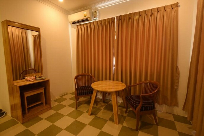 Imagen de la habitación del Hotel Hpa An Breeze. Foto 18