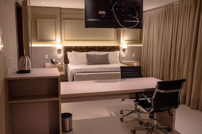 Imagen de la habitación del Hotel Hplus Premium Palmas. Foto 12