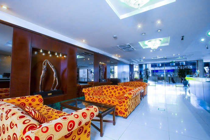 Imagen de los interiores del Hotel Hr Esmeralda Luxor. Foto 16