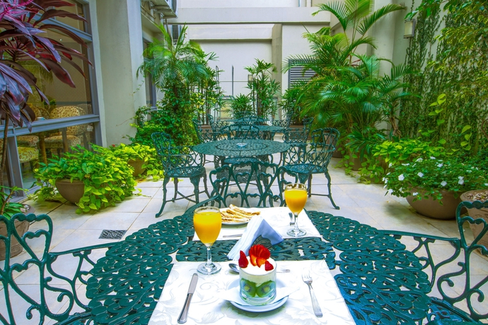 Imagen general del Hotel Hr Esmeralda Luxor. Foto 2