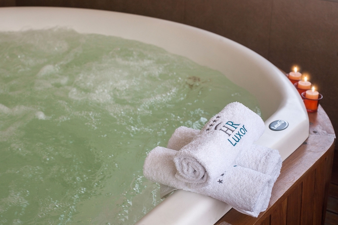 Imagen de los exteriores del Hotel Hr Luxor Buenos Aires. Foto 13