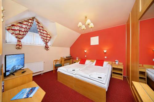 Imagen de la habitación del Hotel Hradec. Foto 7