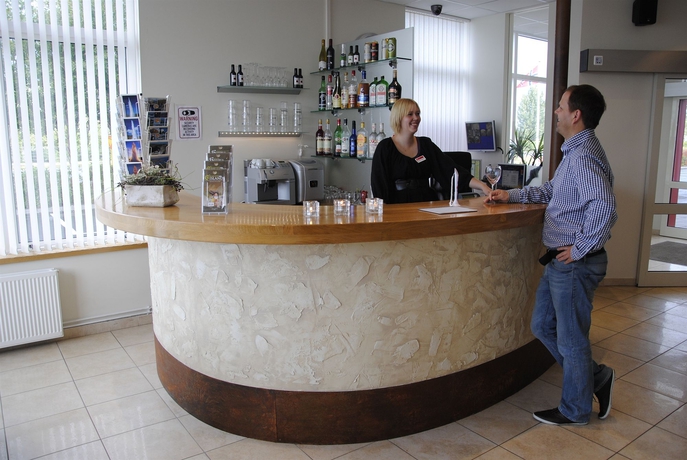 Imagen del bar/restaurante del Hotel Hraun. Foto 3
