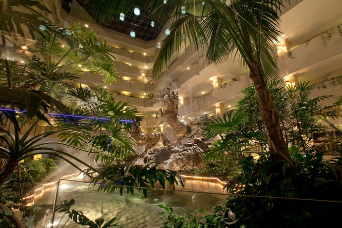 Imagen de los interiores del Hotel Hs Hotsson Leon. Foto 12