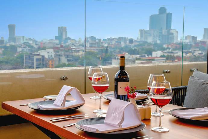Imagen del bar/restaurante del Hotel Hs Hotsson Long Stay Cdmx Condesa Sur. Foto 3