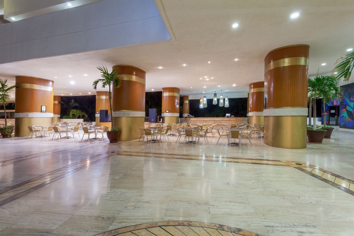 Imagen de los interiores del Hotel Hs Hotsson Smart Acapulco. Foto 11