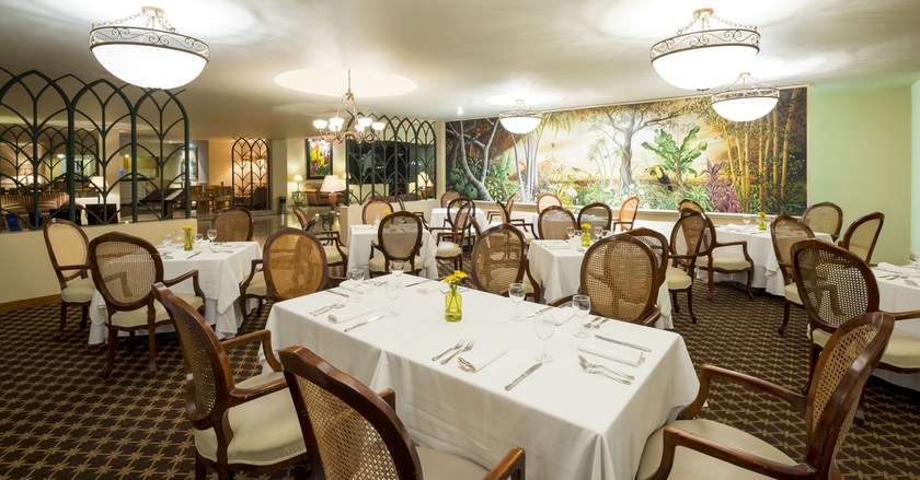 Imagen del bar/restaurante del Hotel Hs Hotsson Tampico. Foto 2