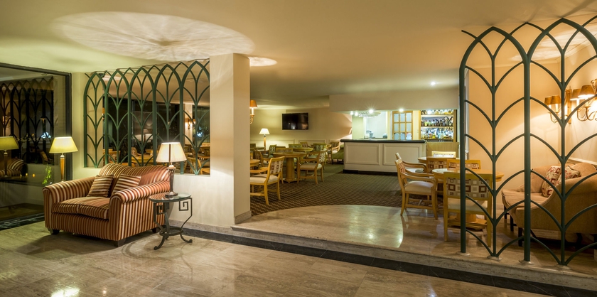 Imagen del bar/restaurante del Hotel Hs Hotsson Tampico. Foto 3