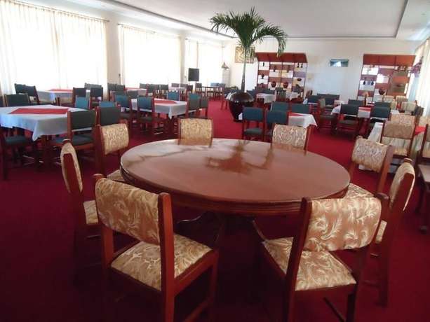 Imagen del bar/restaurante del Hotel Hsaung Thazin Nay Pyi Taw. Foto 5