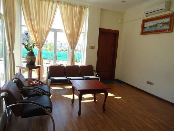 Imagen de la habitación del Hotel Hsaung Thazin Nay Pyi Taw. Foto 9