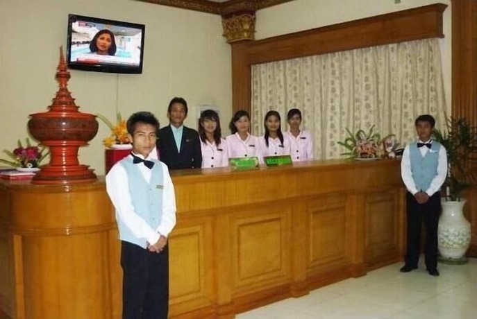 Imagen de los interiores del Hotel Hsaung Thazin Nay Pyi Taw. Foto 18