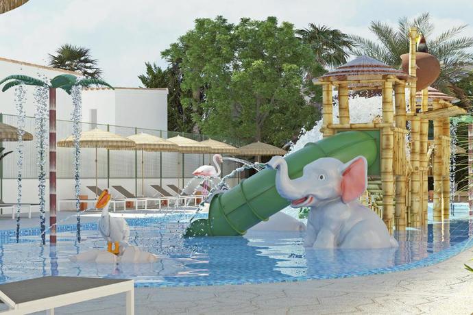 Imagen de la piscina del Hotel Hsm Atlantic Park. Foto 23