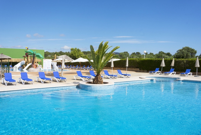 Imagen de la piscina del Hotel Hsm Canarios Park. Foto 5