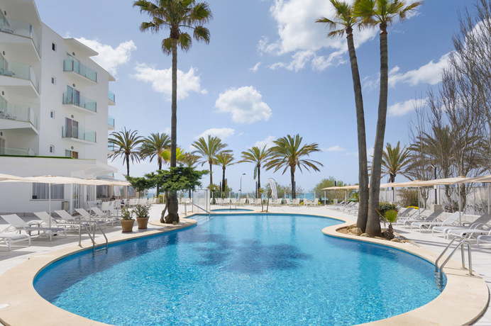 Imagen de la piscina del Hotel Hsm Golden Playa. Foto 20