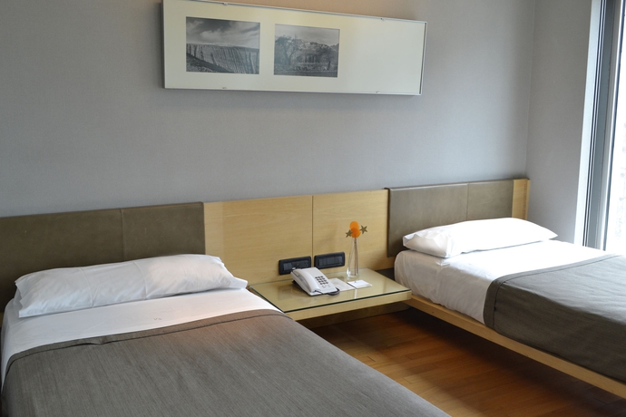 Imagen de la habitación del Hotel Htl Urbano. Foto 8