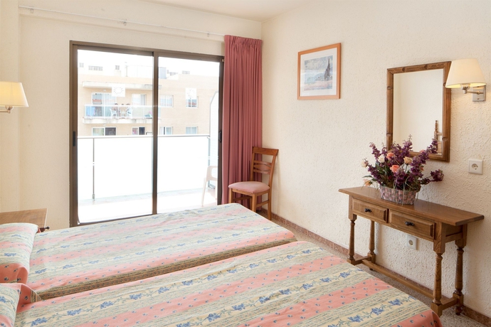 Imagen de la habitación del Hotel Htop Molinos Park. Foto 7