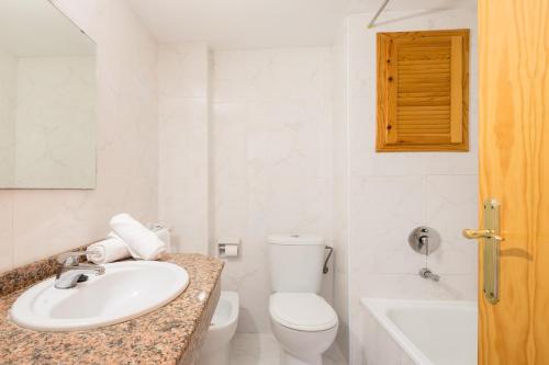 Imagen de la habitación del Hotel Htop Molinos Park. Foto 7