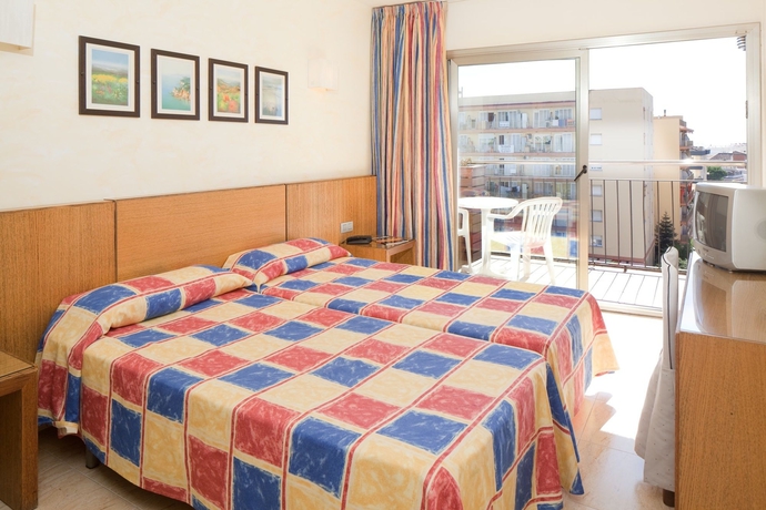 Imagen de la habitación del Hotel Htop Palm Beach and Spa. Foto 7