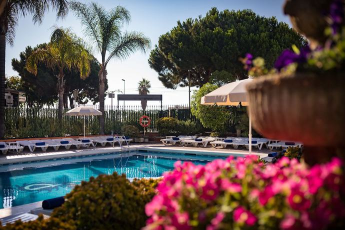 Imagen de la piscina del Hotel Htop Planamar. Foto 16