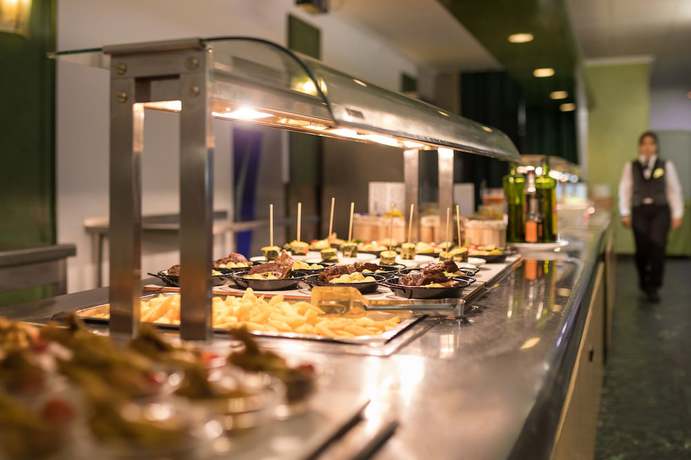 Imagen del bar/restaurante del Hotel Htop Planamar. Foto 5