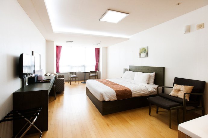 Imagen de la habitación del Hotel Hu. Foto 9